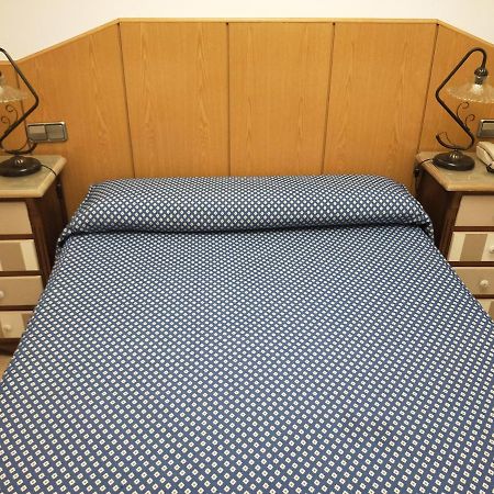 Hostal Maria Ronda Madrid Luaran gambar
