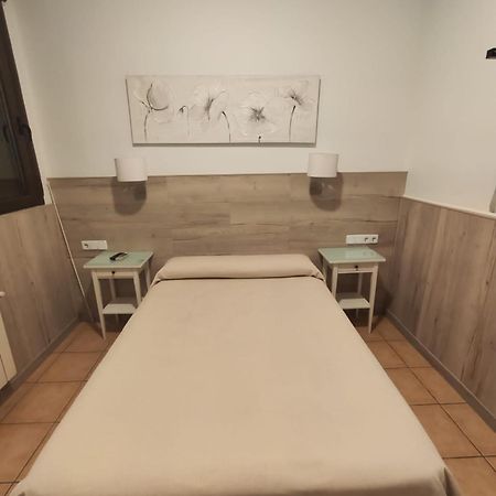 Hostal Maria Ronda Madrid Luaran gambar