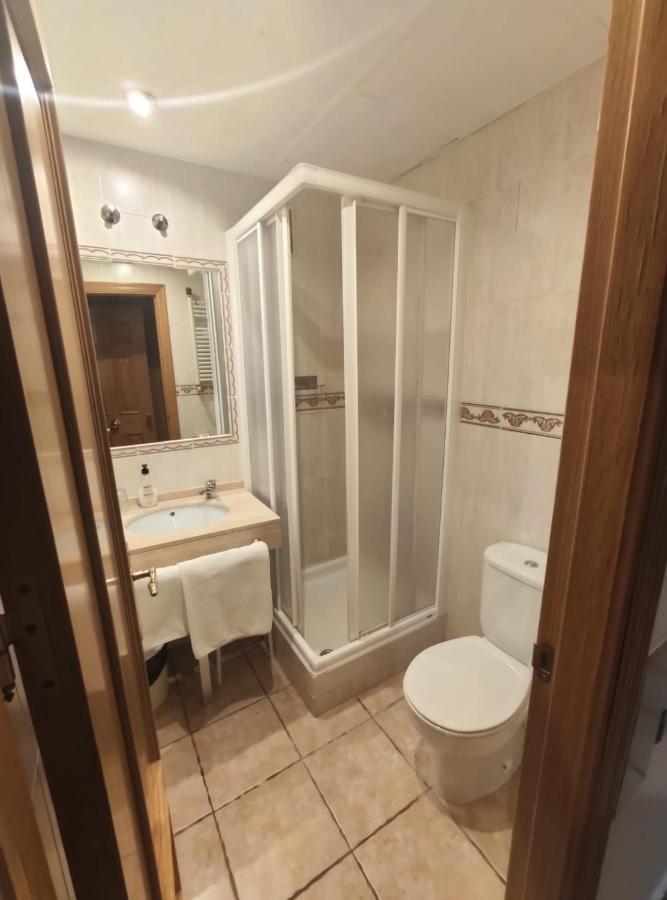Hostal Maria Ronda Madrid Luaran gambar