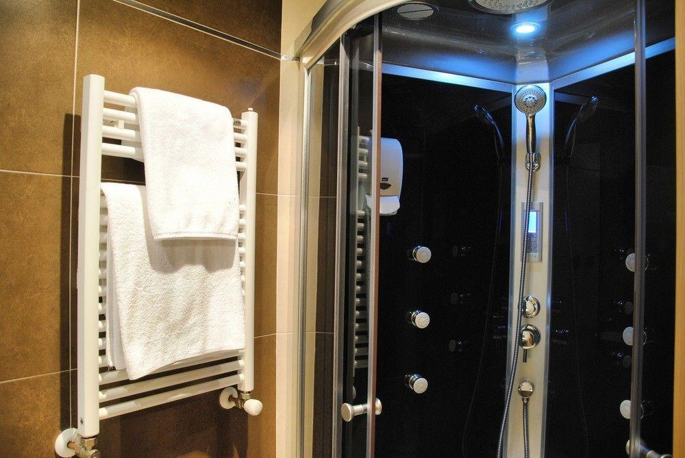 Hostal Maria Ronda Madrid Luaran gambar